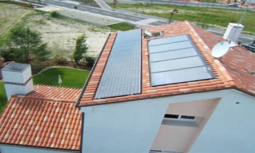 Impianti solari termici e fotovoltaici